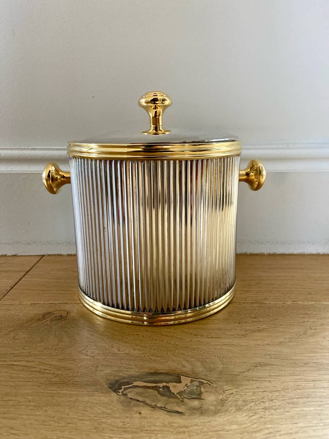 "Hollywood Regency" Ice Bucket - circa 1970.