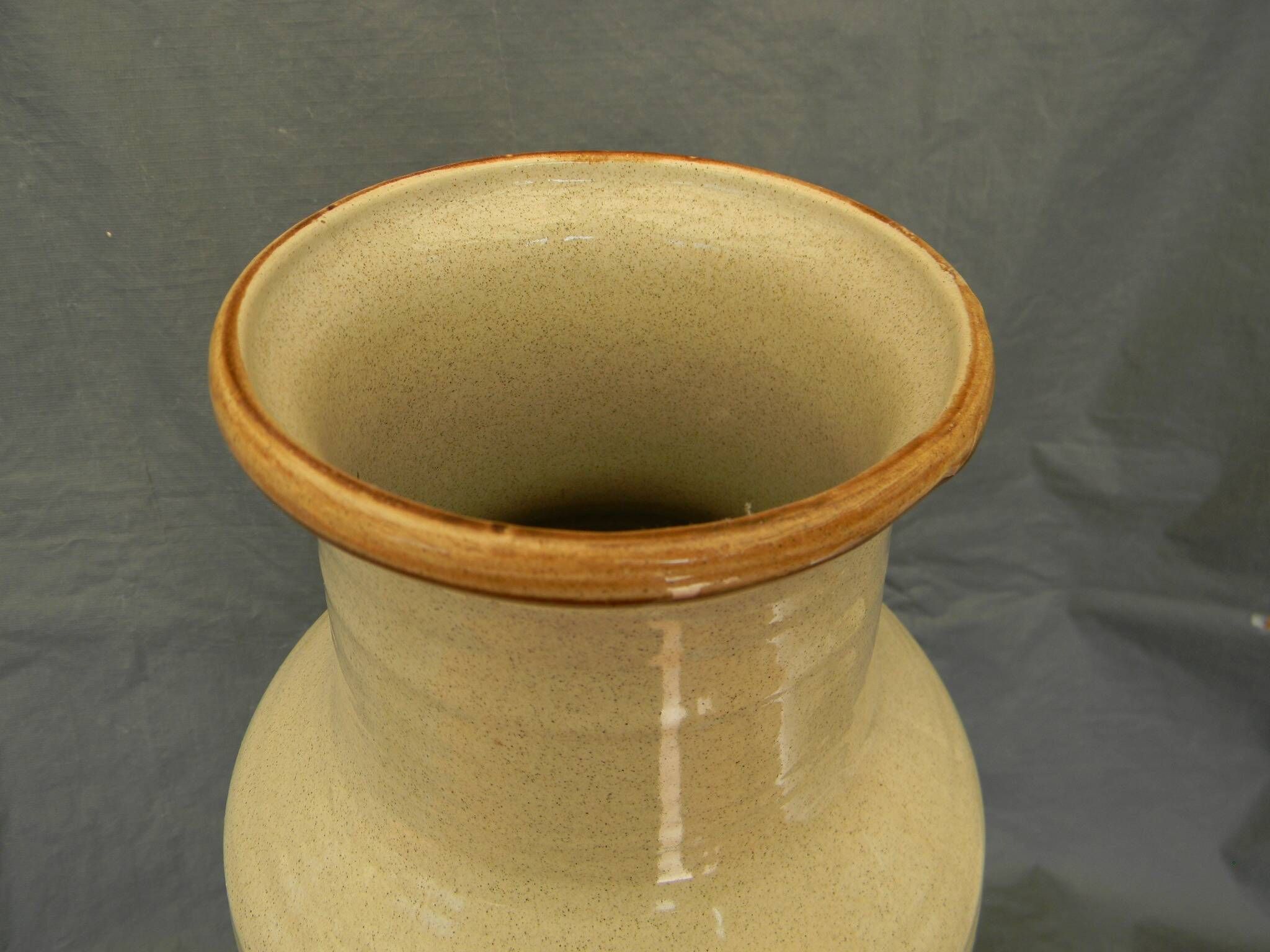 Large ceramic vase from Saint Clement. 1960s.