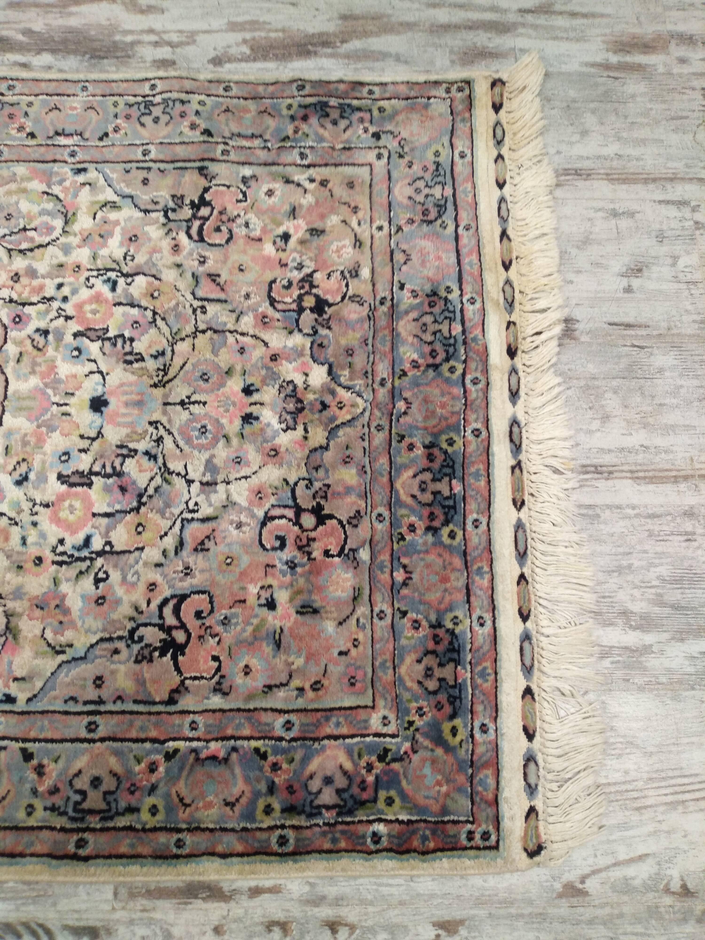 Tapis persan d'orient fait main