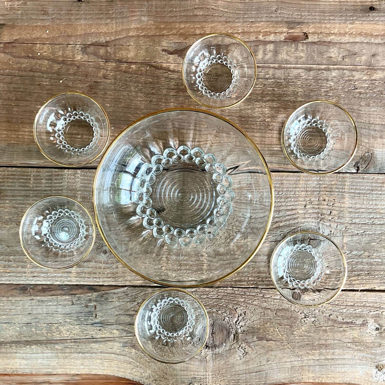 6 coupelles et le saladier verre vintage