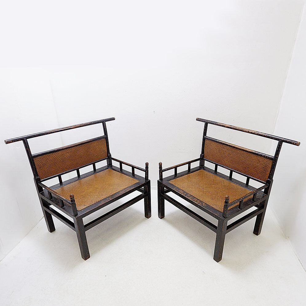 Pair of "meditation" chairs in lacquered wood and rattan - Japan, early 20th century