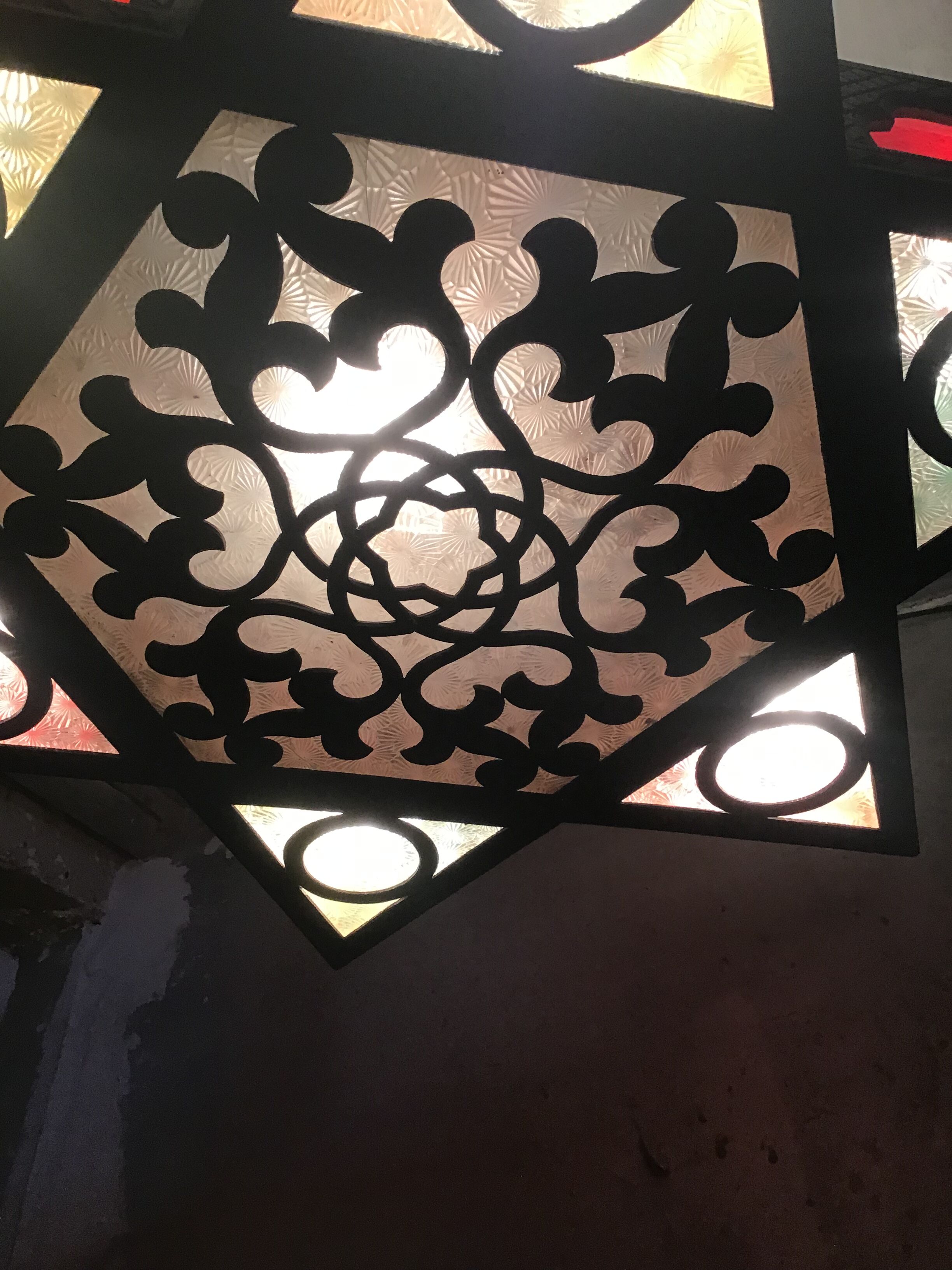 Oriental pendant lamp