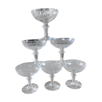 6 champagne glasses