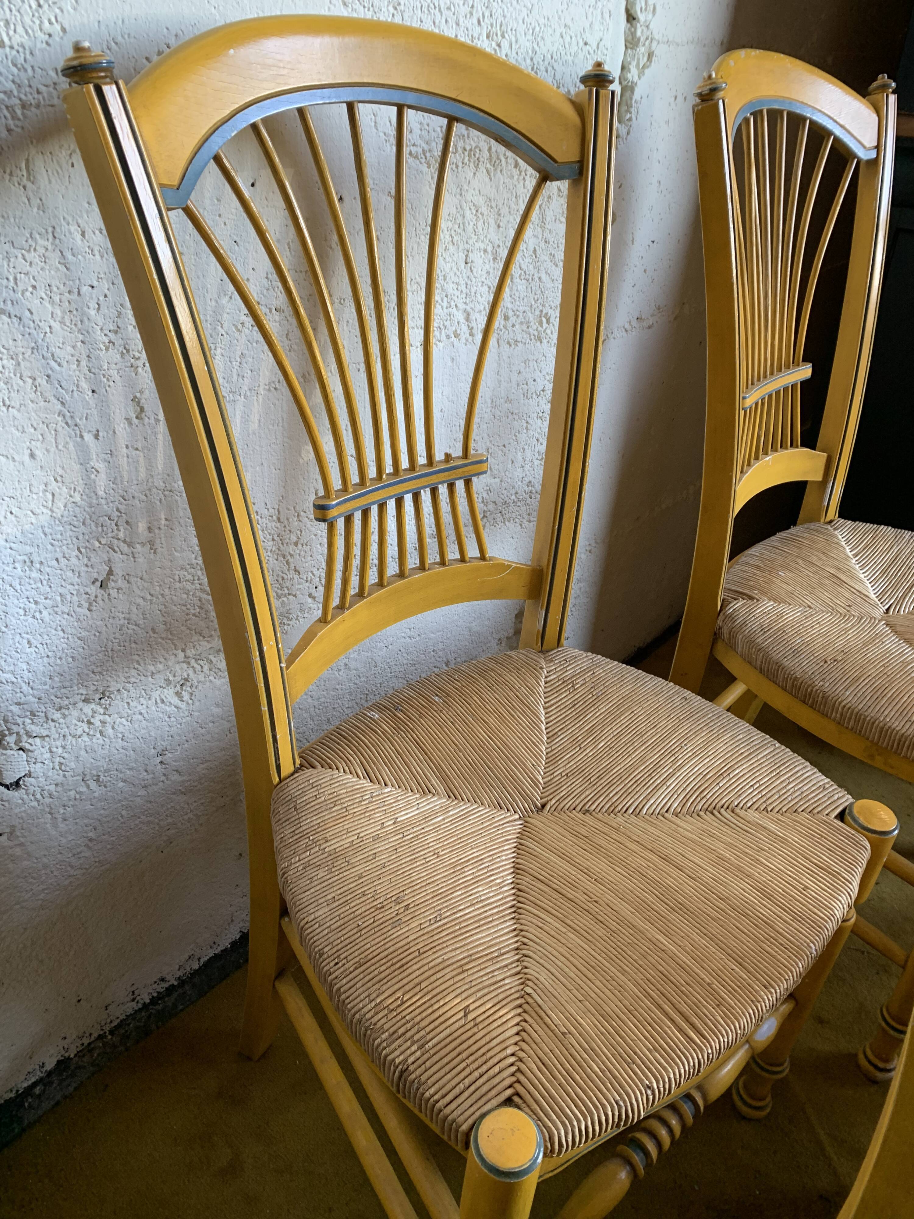 Duo of mulched Provencal chairs