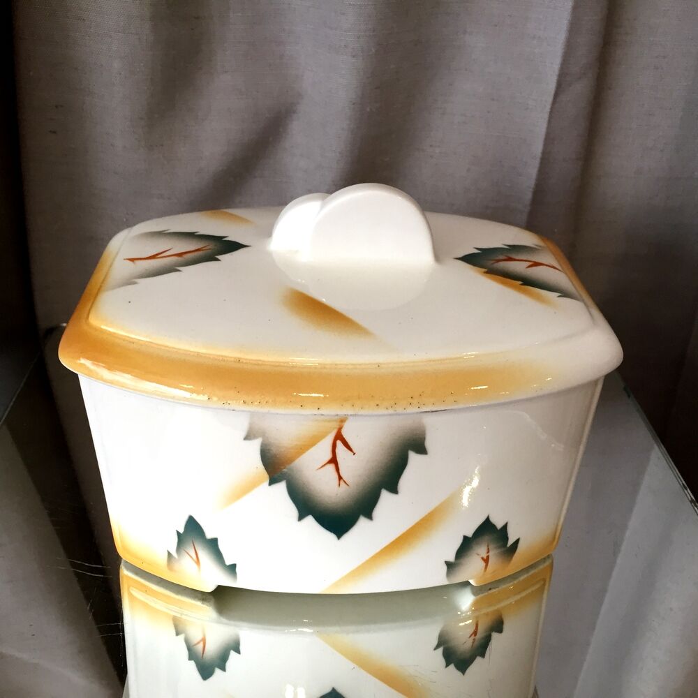 Boîte en porcelaine a biscuits des annees 1930 1940