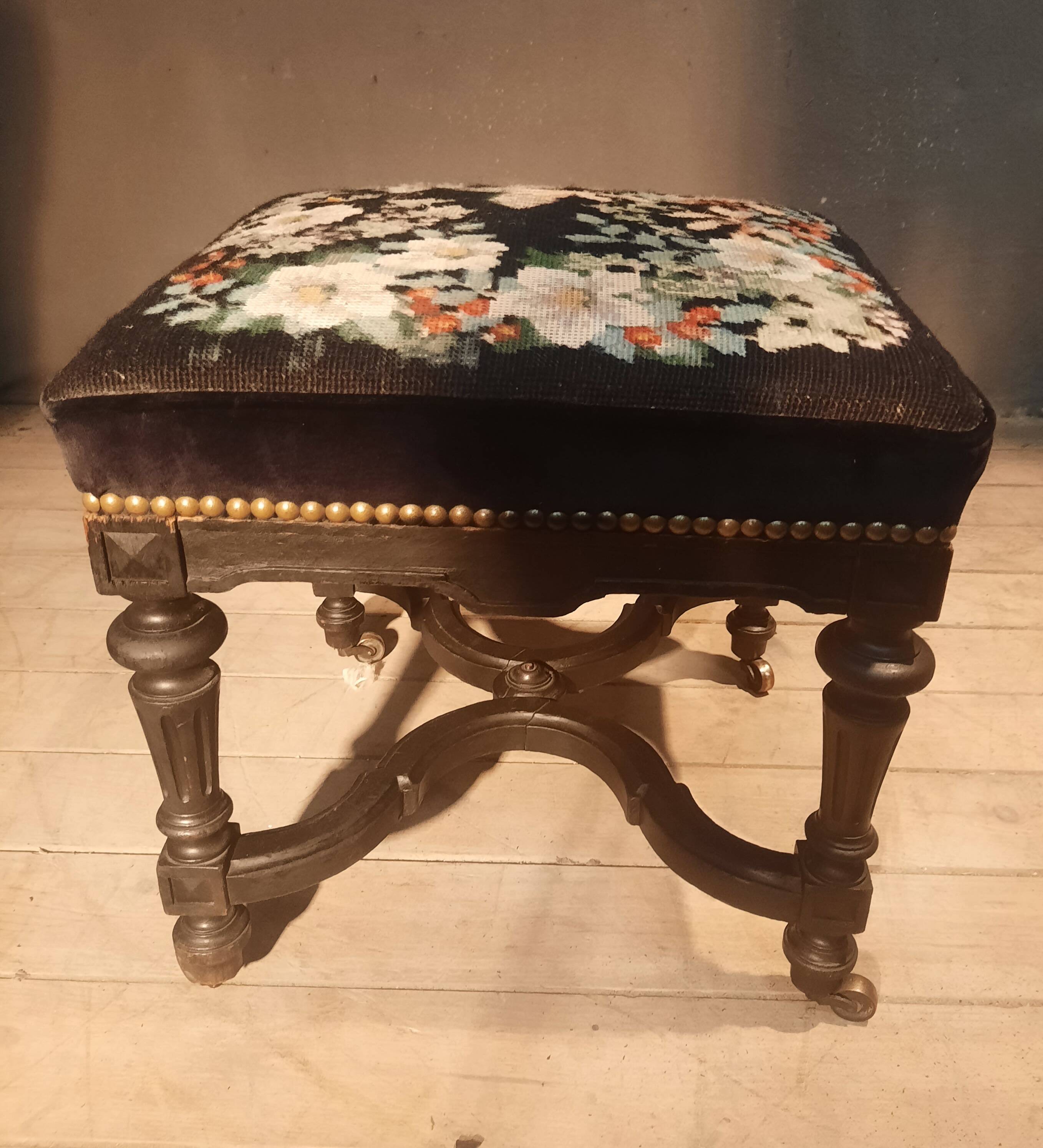 Blackened turned wooden stool '1900'