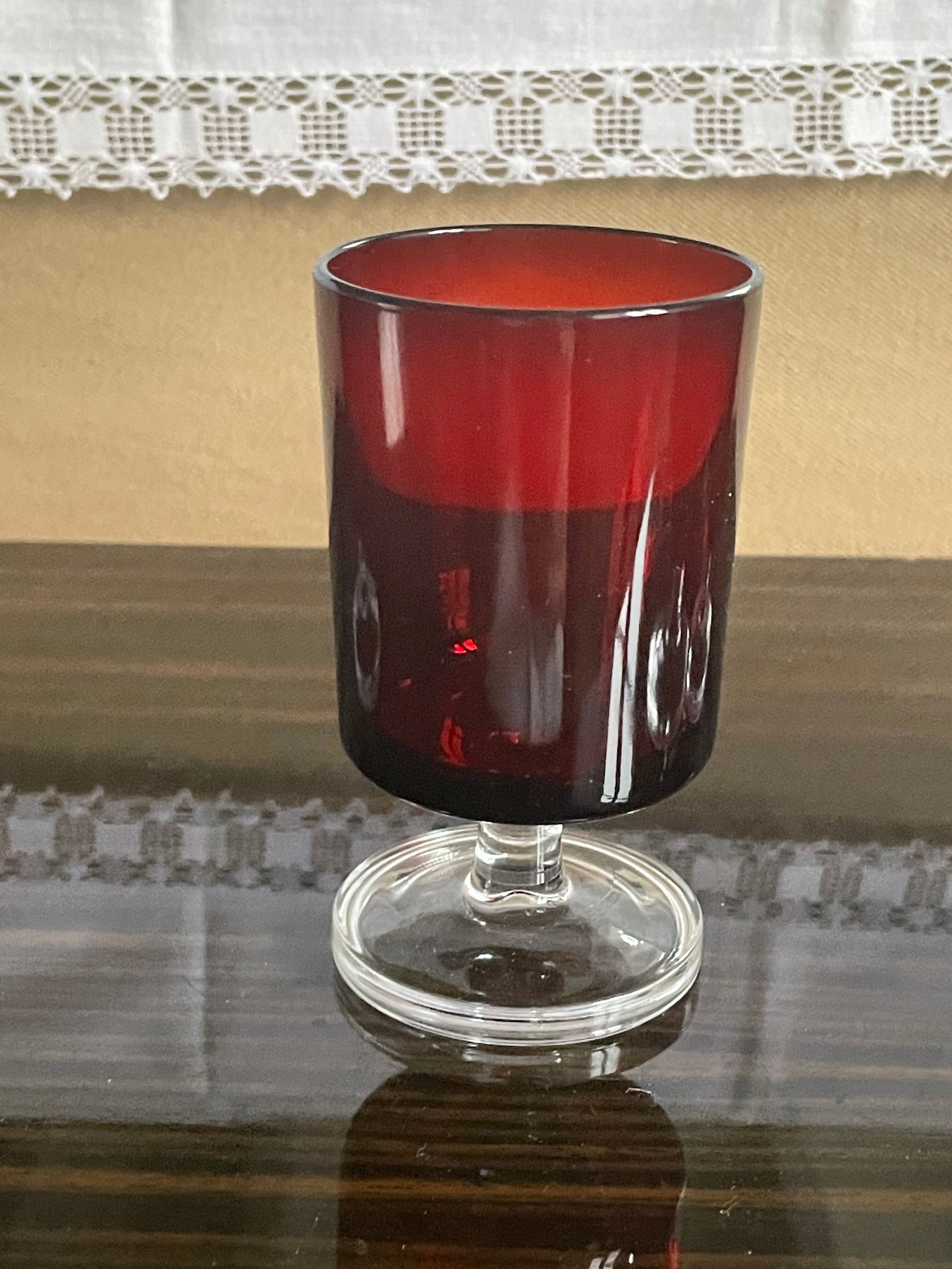 4 red glasses arçon France vintage
