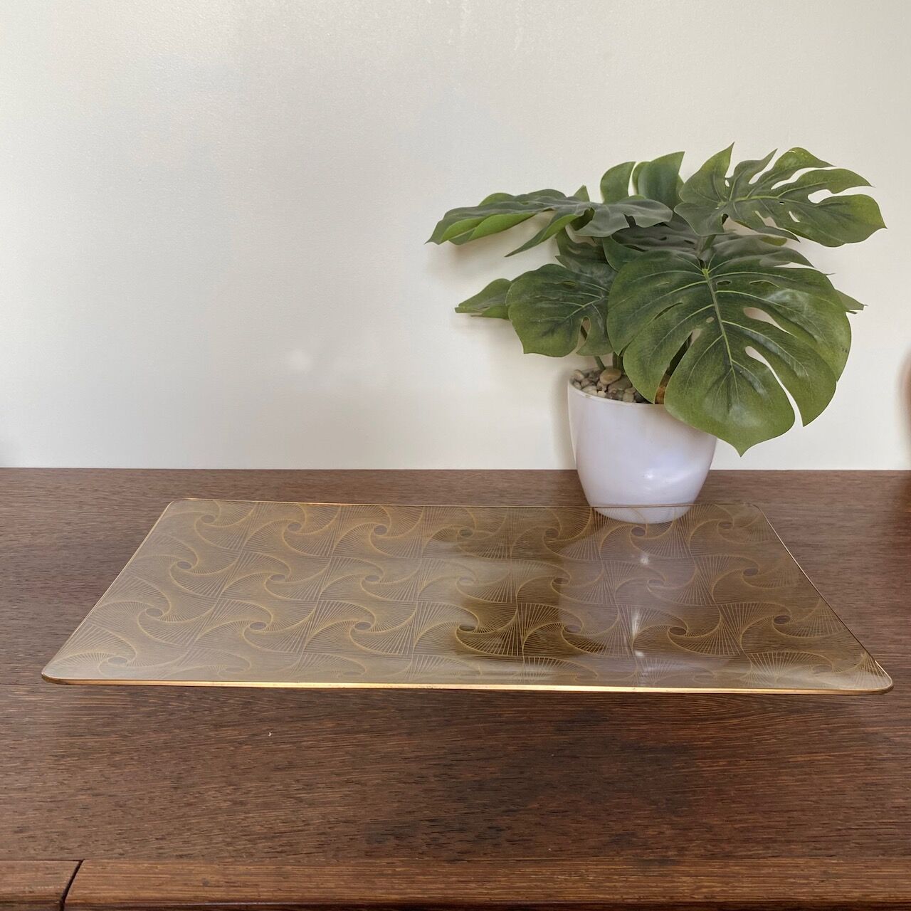 Glass serving tray