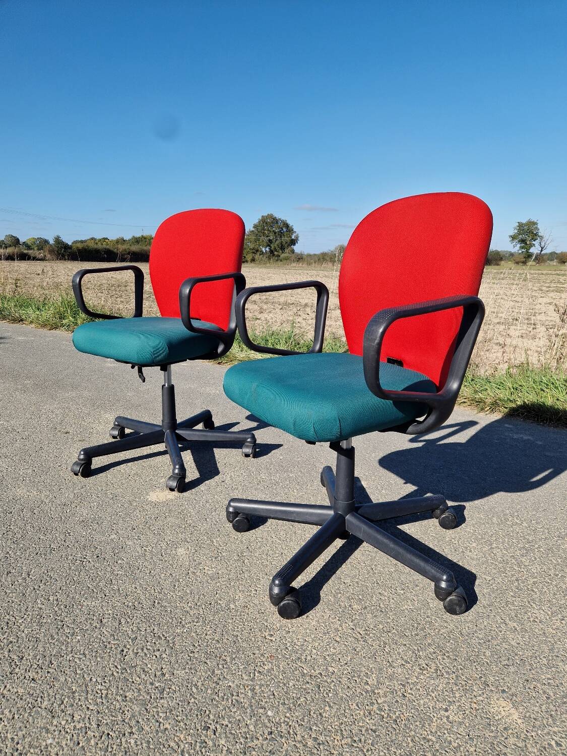 Set of 2 ergonomic office chairs from Vitra