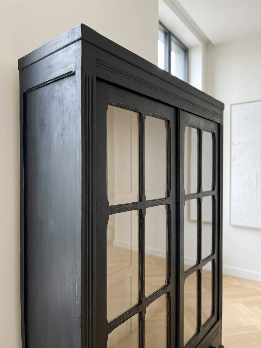 Armoire vitrine ancienne patinée