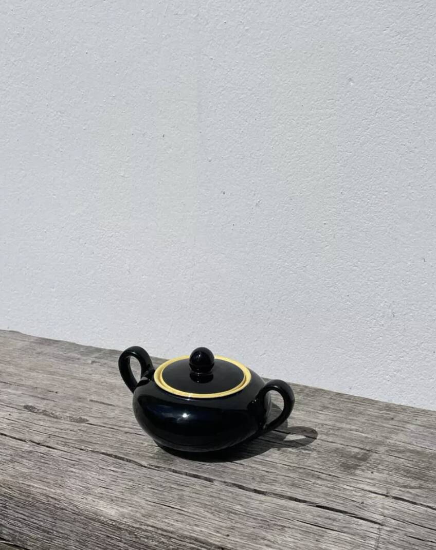 Sucrier bonbonnière céramique noir et jaune villeroy et boch Biarritz