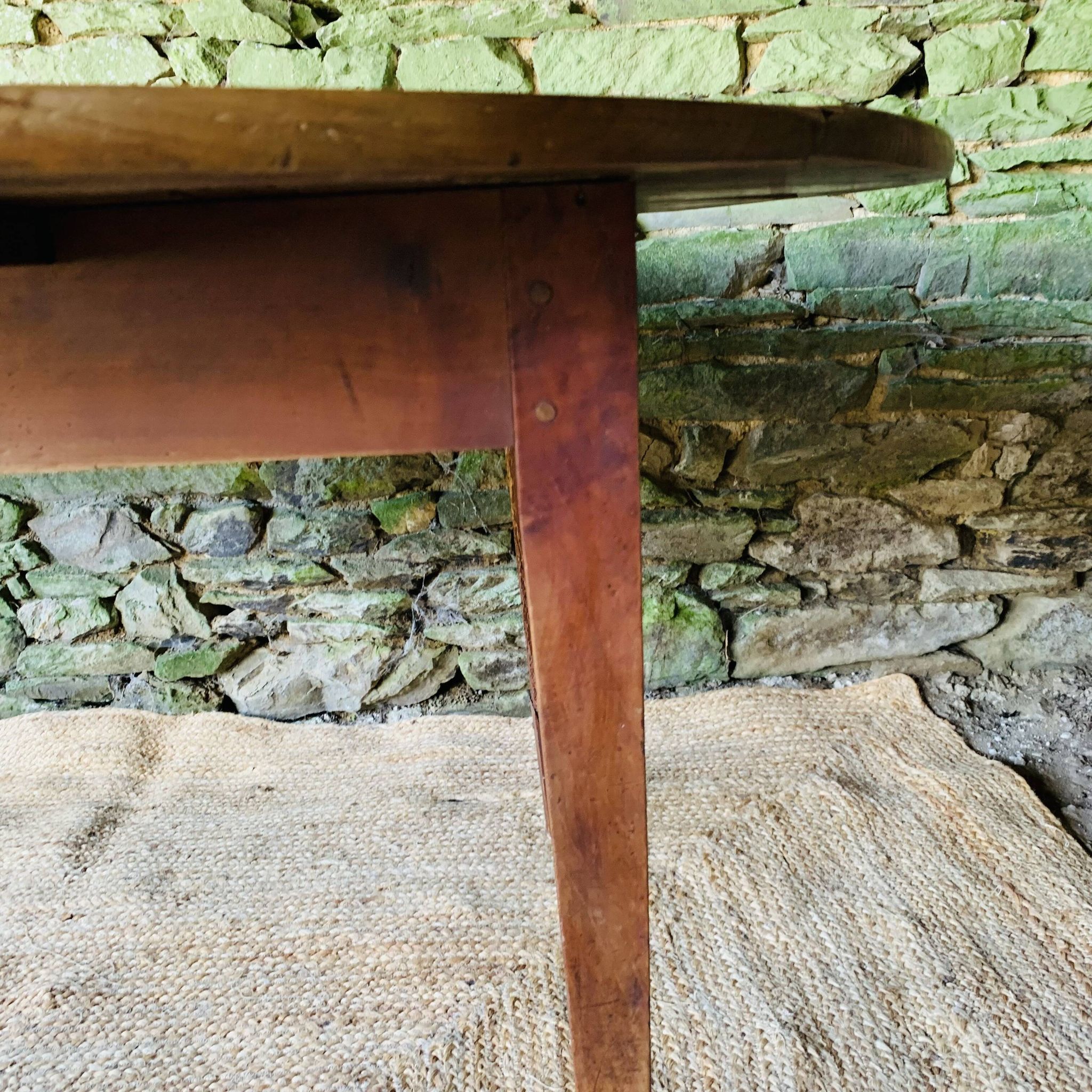 Oval farmhouse table 149cm