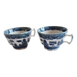 Lot 2 cups