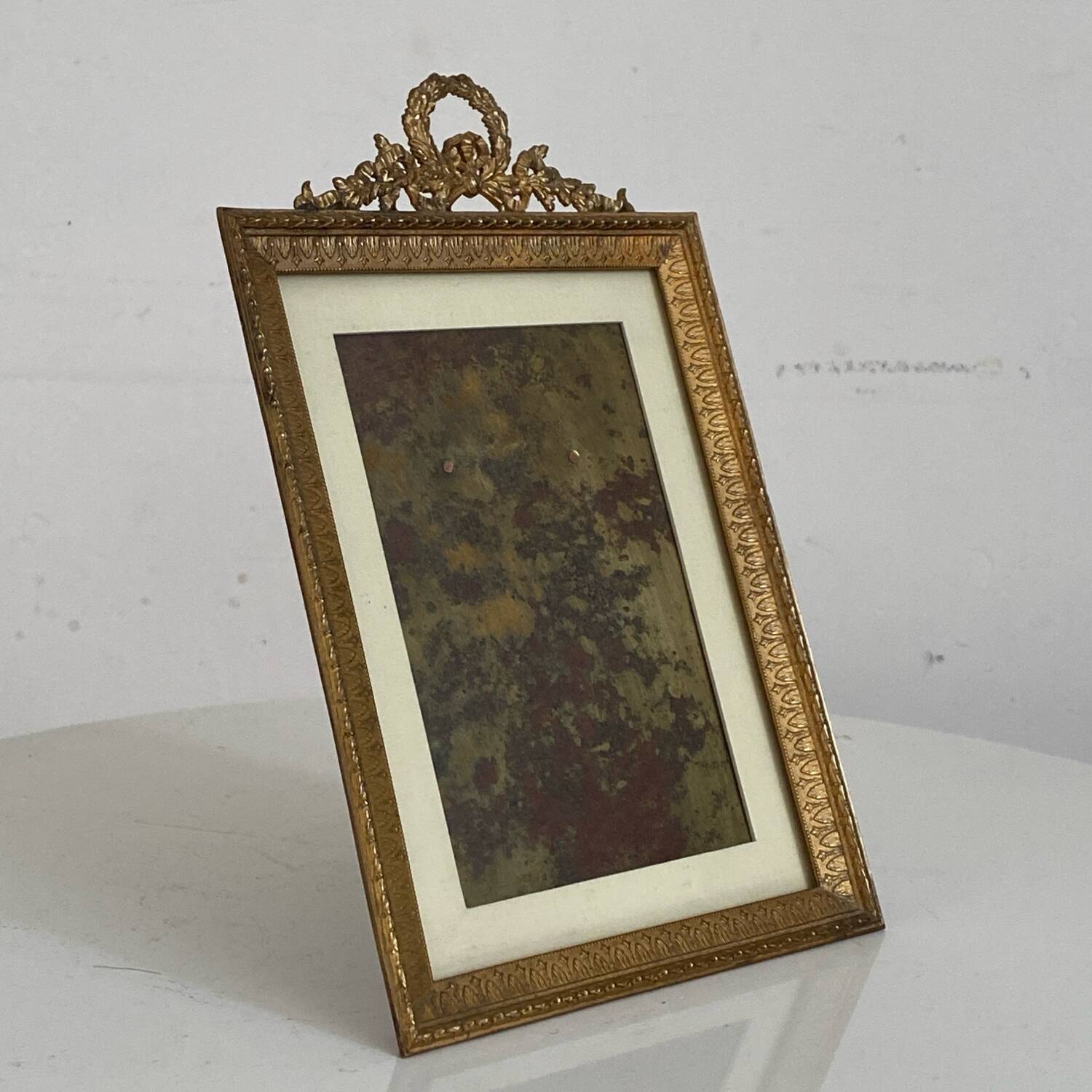 Small Napoleon III photo frame in gilded brass