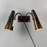 Appliques col de cygne orientables à double diabolo en laiton patiné, années 1950