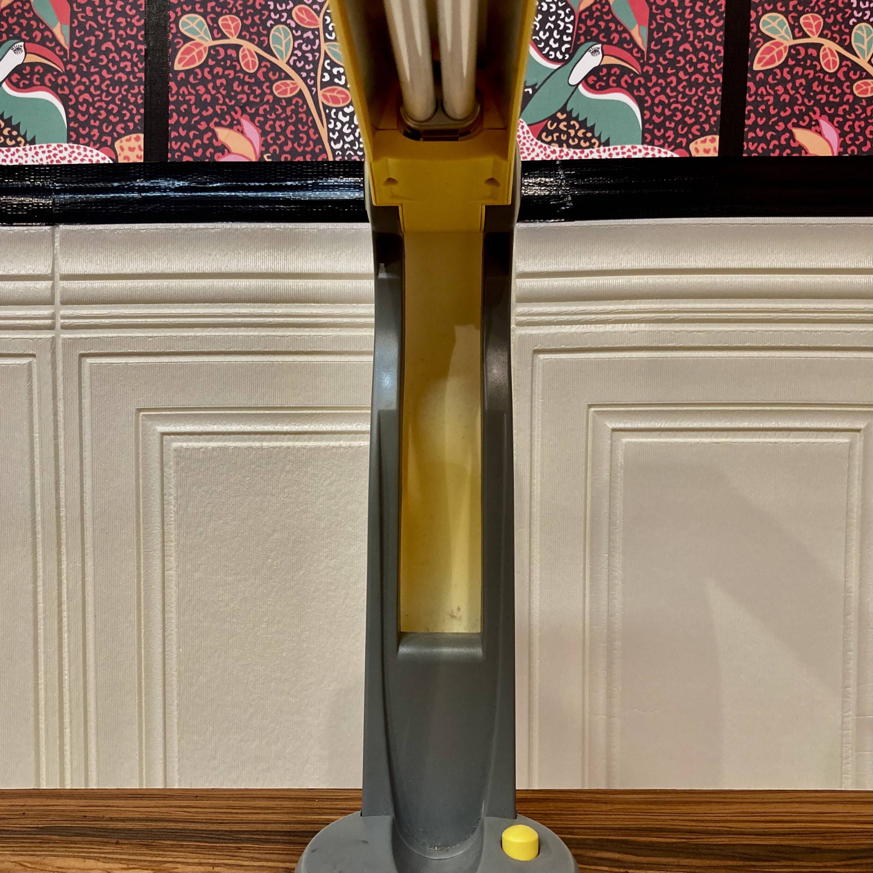 LARGE TOUCAN DESIGN LAMP 1980.