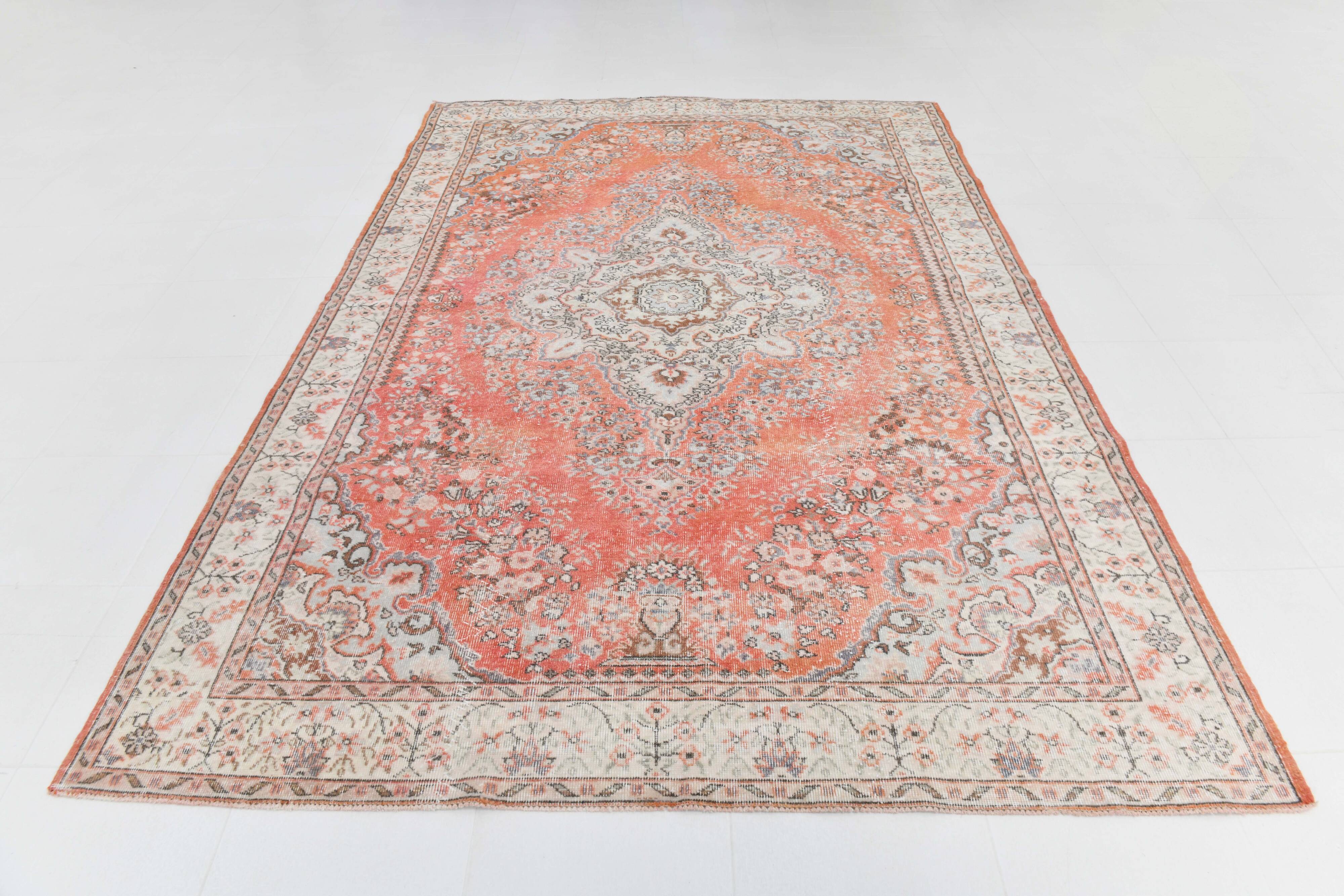 Tapis vintage anatolien tissé à la main en rose saumon, 206x392 cm