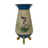 Vase en porcelaine à décor de papillons époque Napoléon 3