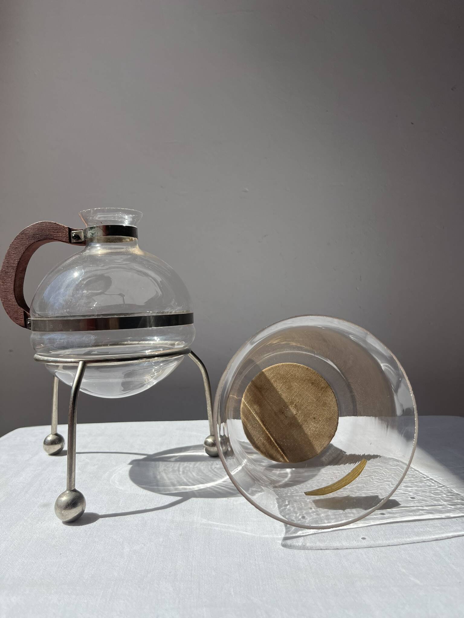 Old Mona vacuum coffee maker