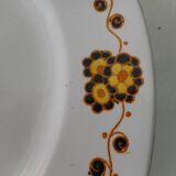 Set of 8 flat plates in Boch earthenware