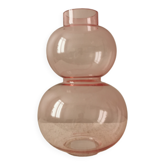 Second hand vase