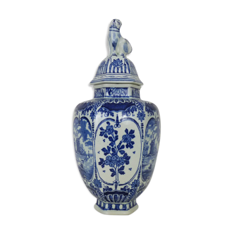 Vase Boch Delfts sphinx bleu et blanc, Pays-bas, années 50