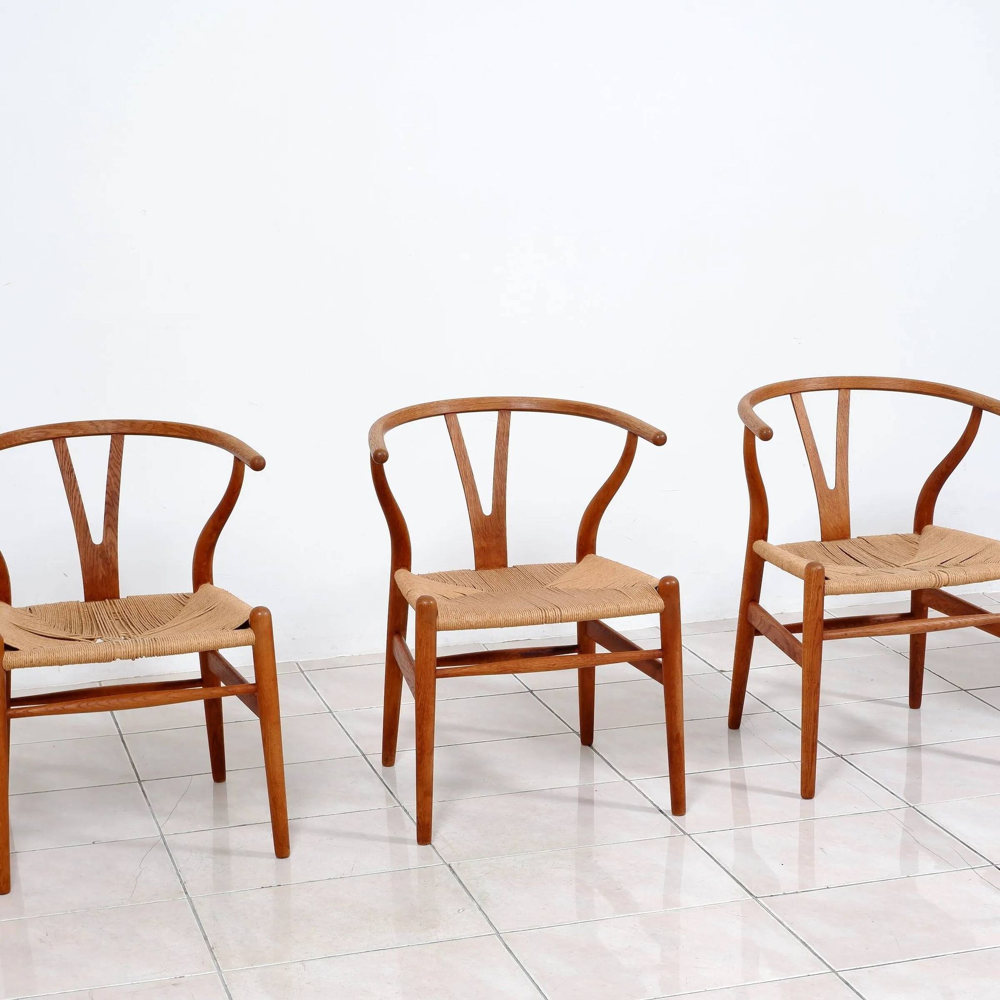 4 "CH24" Wishbone dining chairs by Hans J. Wegner for Carl Hansen & Son