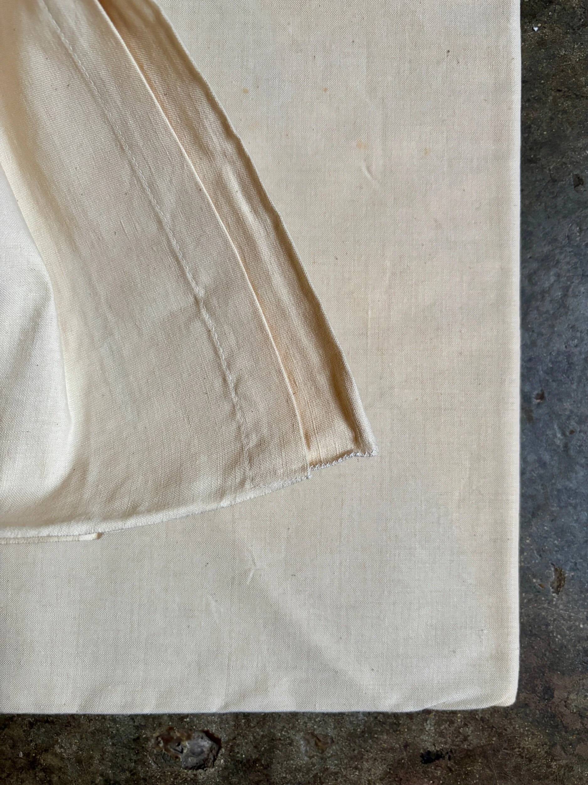 Descamps curtain in mixed fabric with Venice day 1 and day 2 ☐ 220 x 310 cm