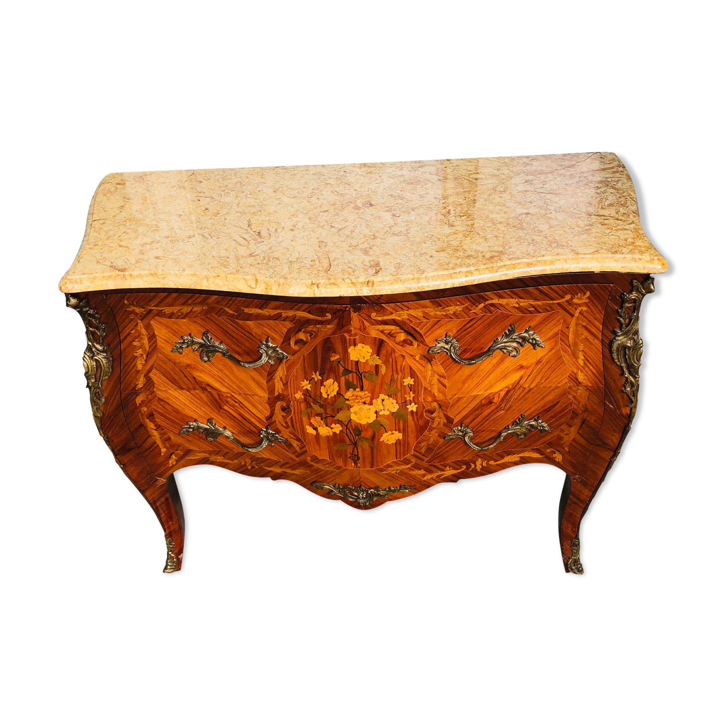 Commode de style Louis XV en marqueterie