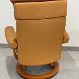 Ekornes chaise longue armchair in Norwegian Scandinavian leather, Chamois