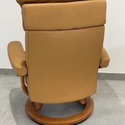 Ekornes chaise longue armchair in Norwegian Scandinavian leather, Chamois