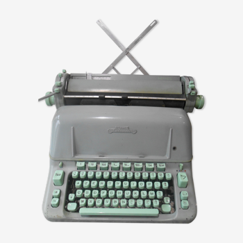 Hermes typewriter