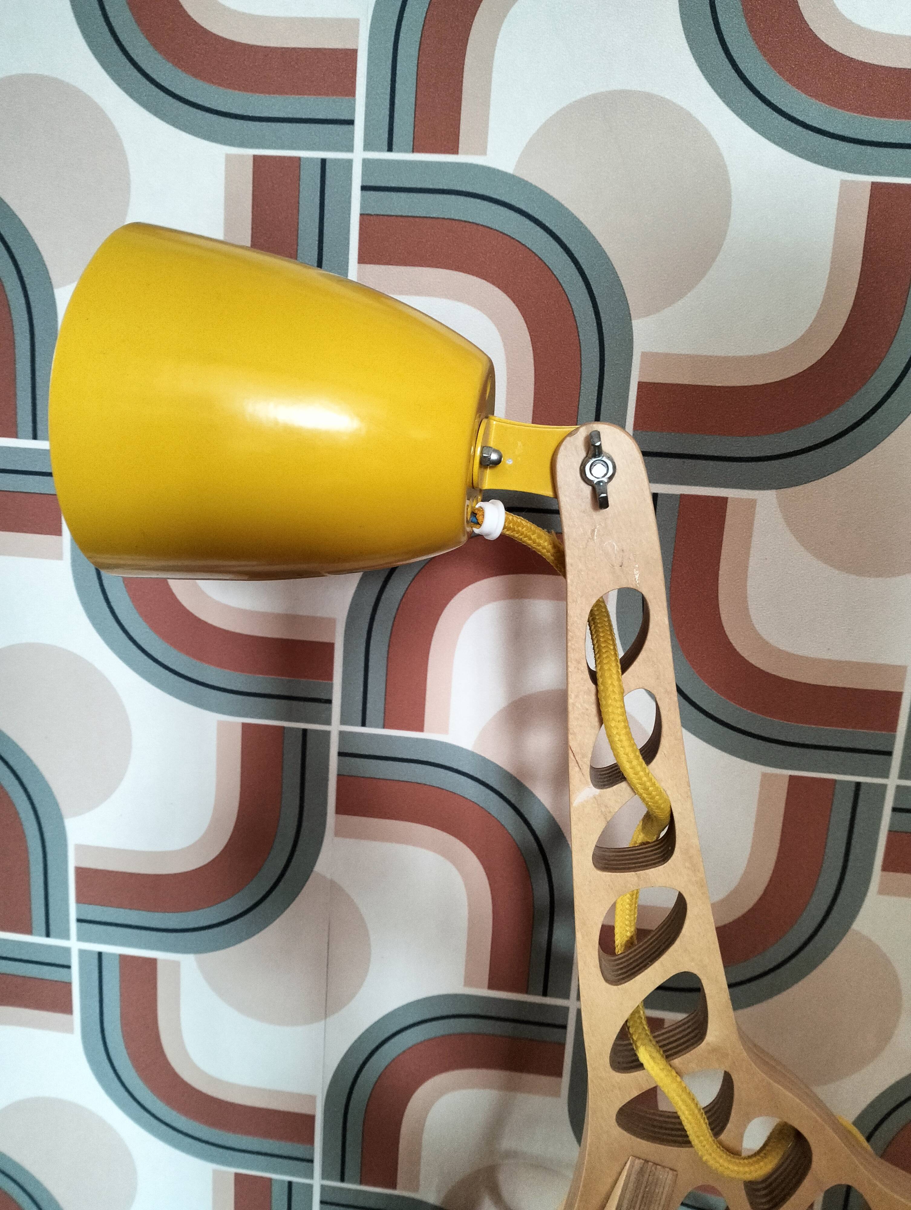 Giraffe design wooden bedside lamp Leanter