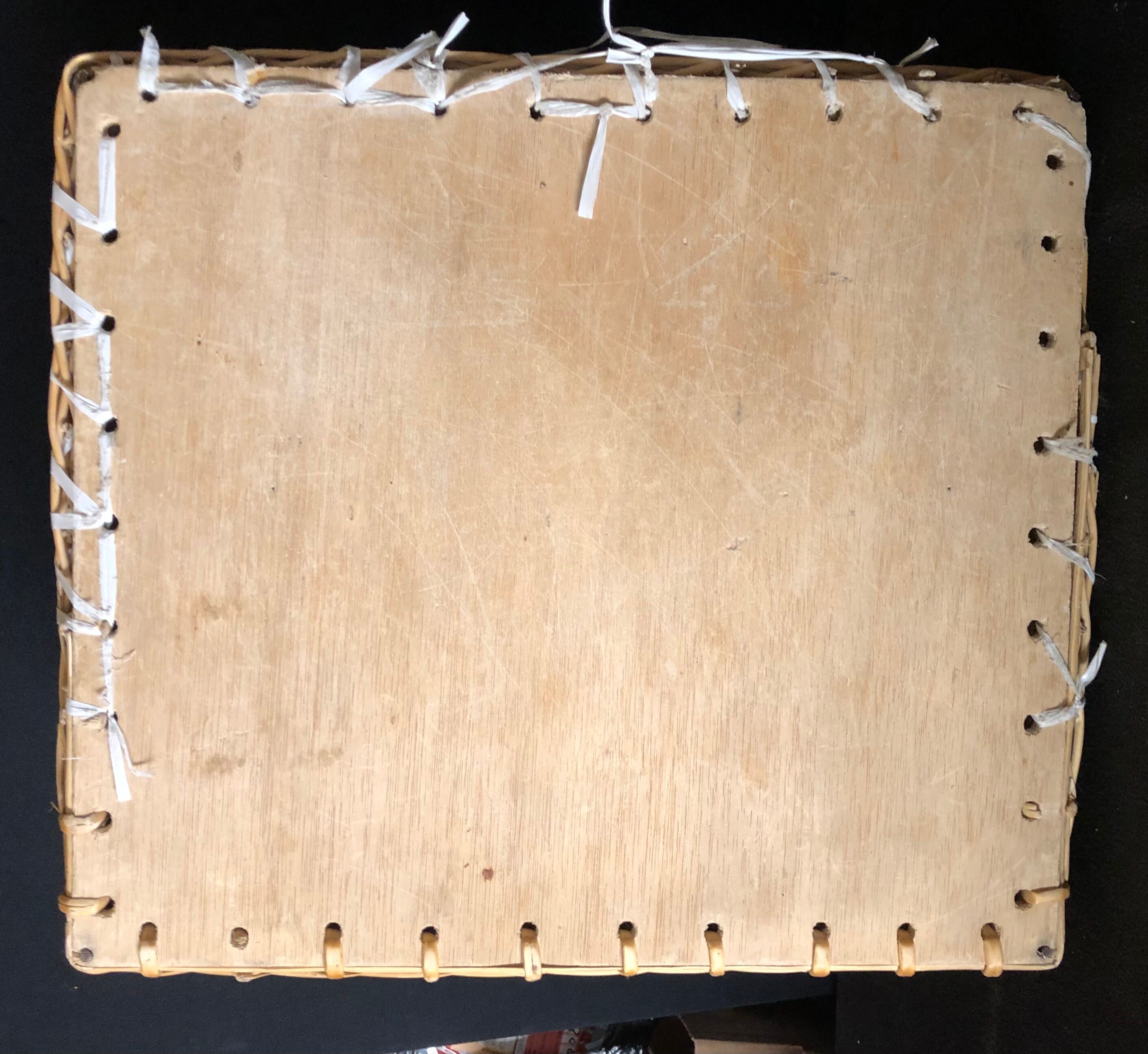 Wicker baker's basket