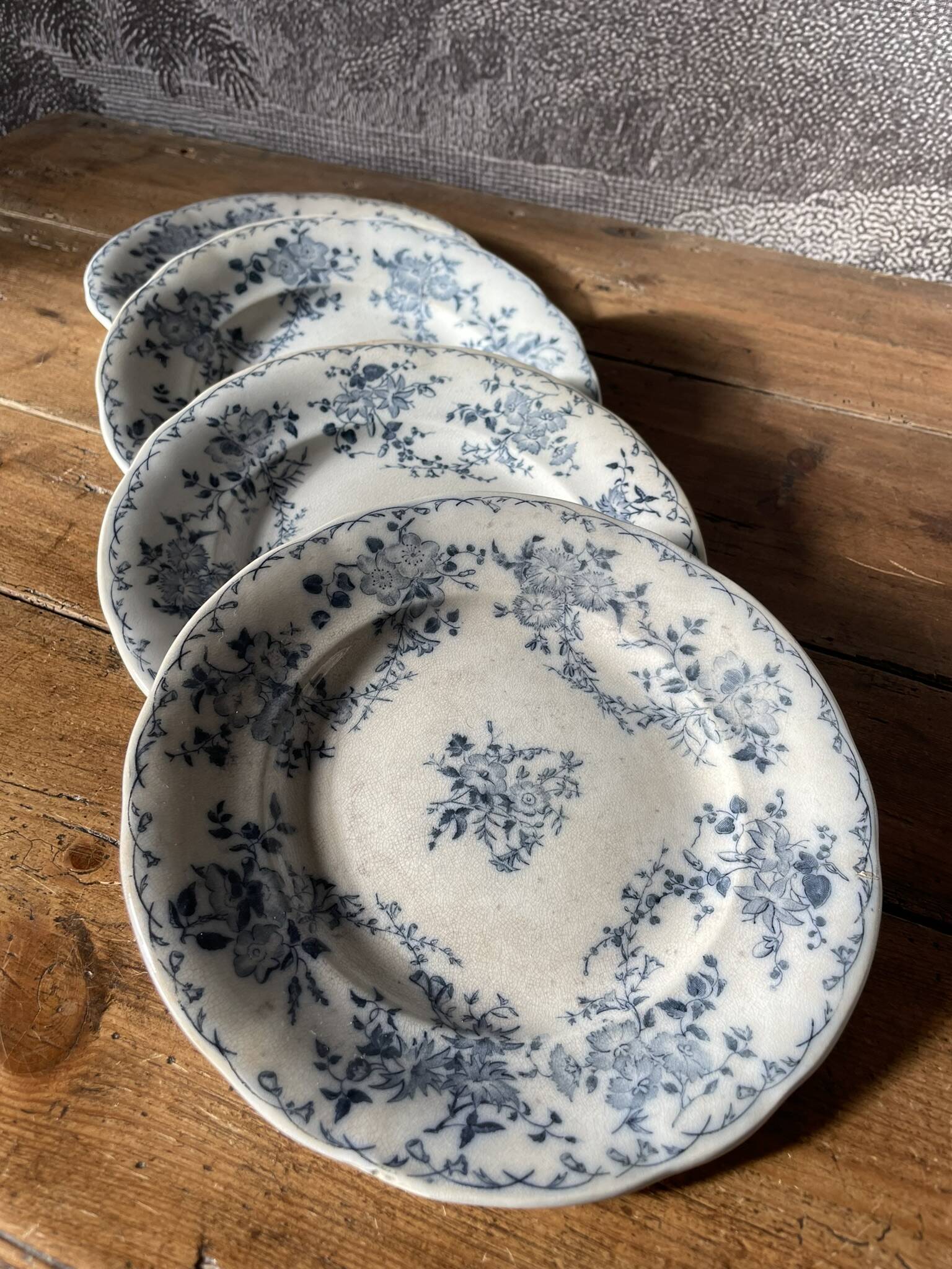 Lot de 4 assiettes plates Bertha Sarreguemines
