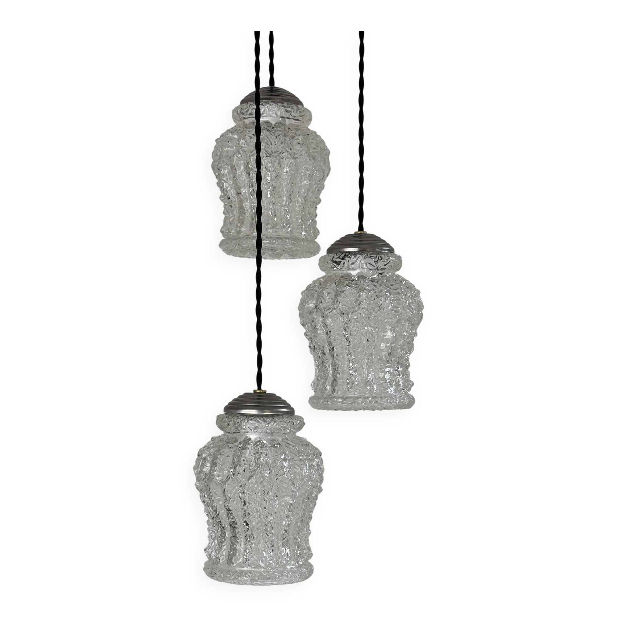 ANTIQUE CASCADE 3-BULB VINTAGE CHANDELIER