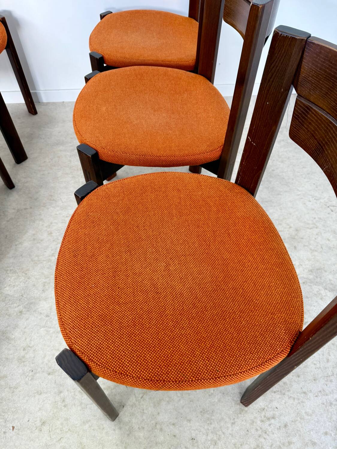 Set of 6 Girsberger Scandinavian style chairs from the 70s, vintage, solid wood, original fabric