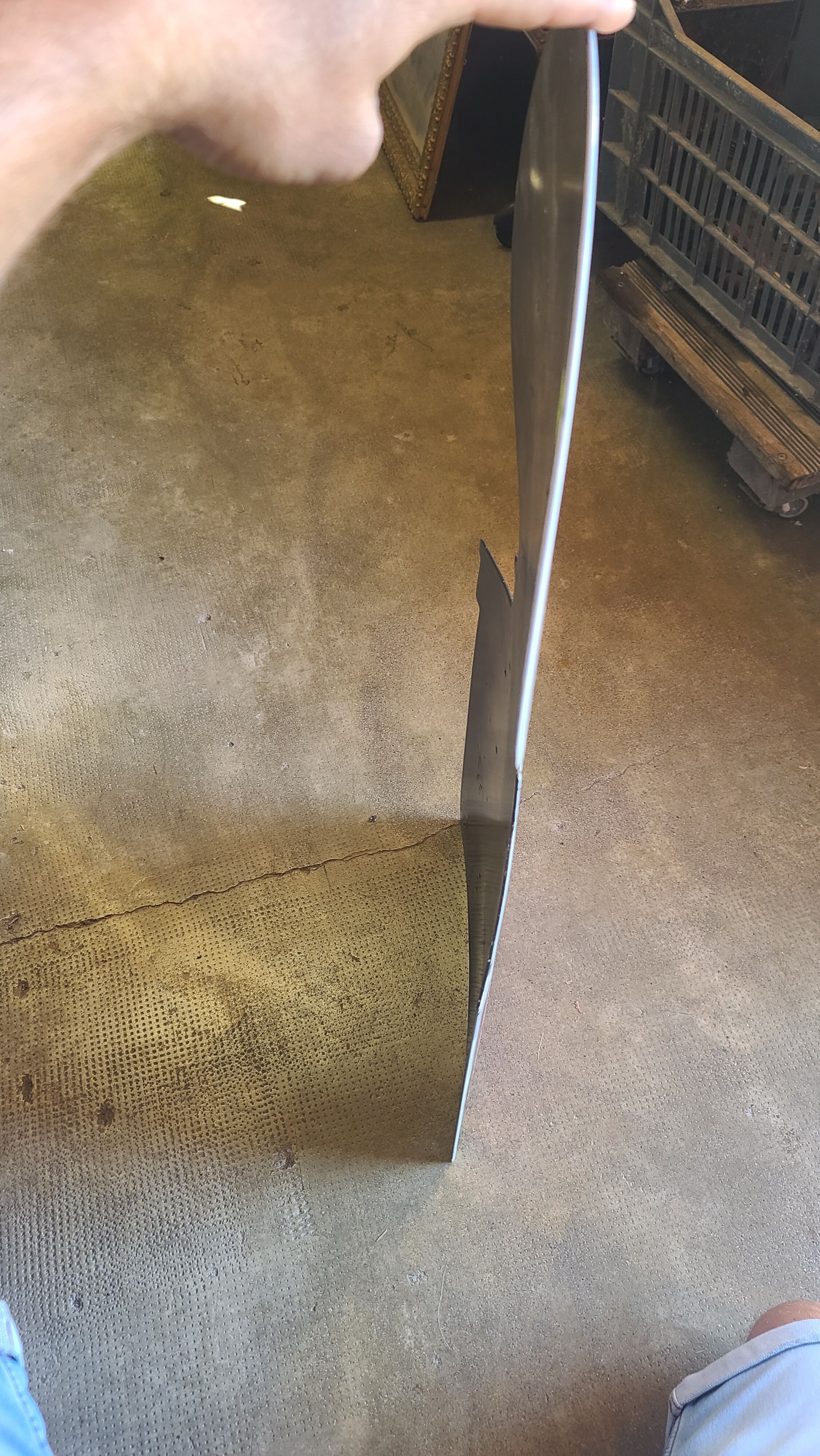 Shell enamelled plate