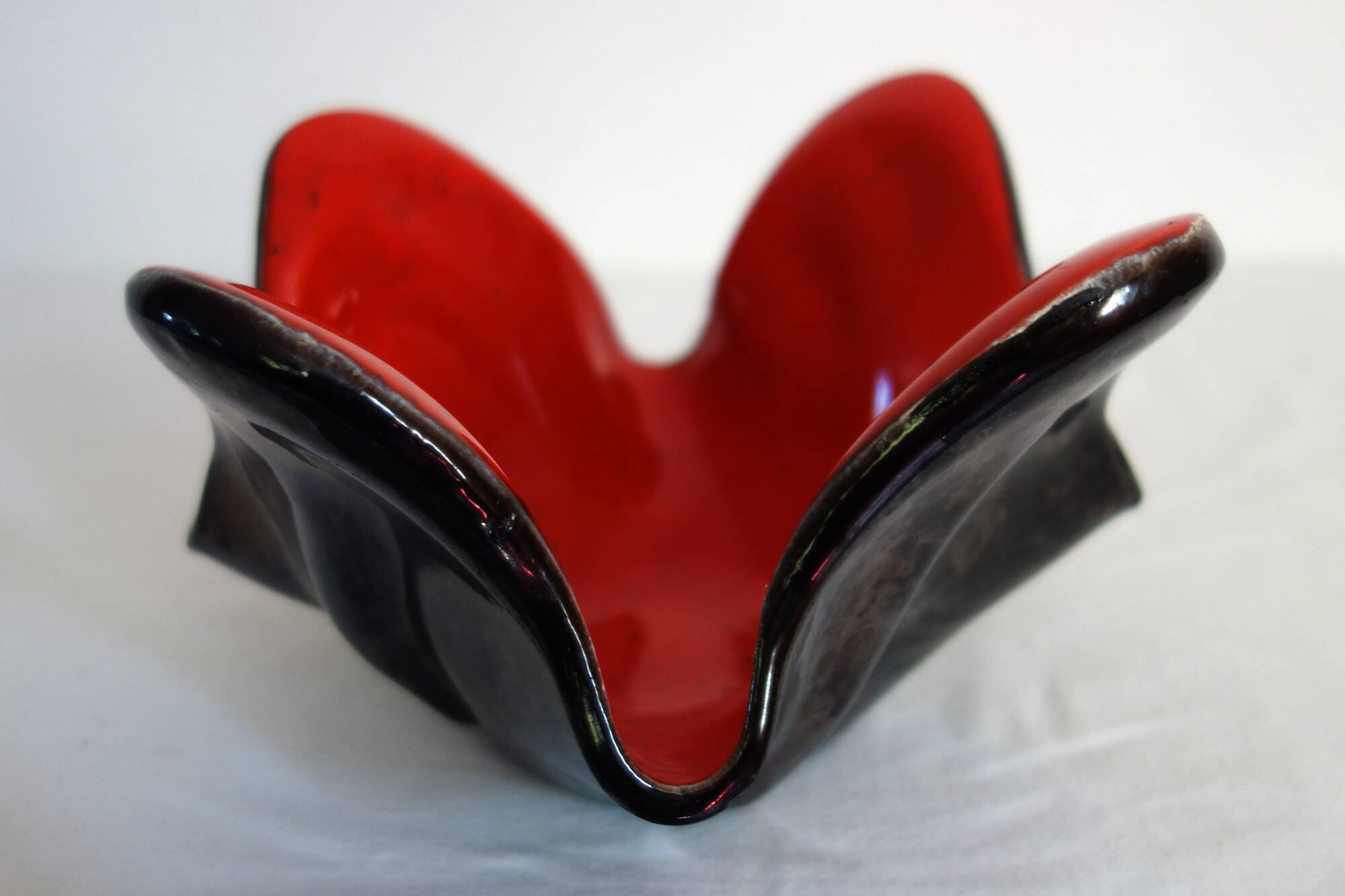 Ceramic handkerchief pocket empty vase from the 50s/60s France