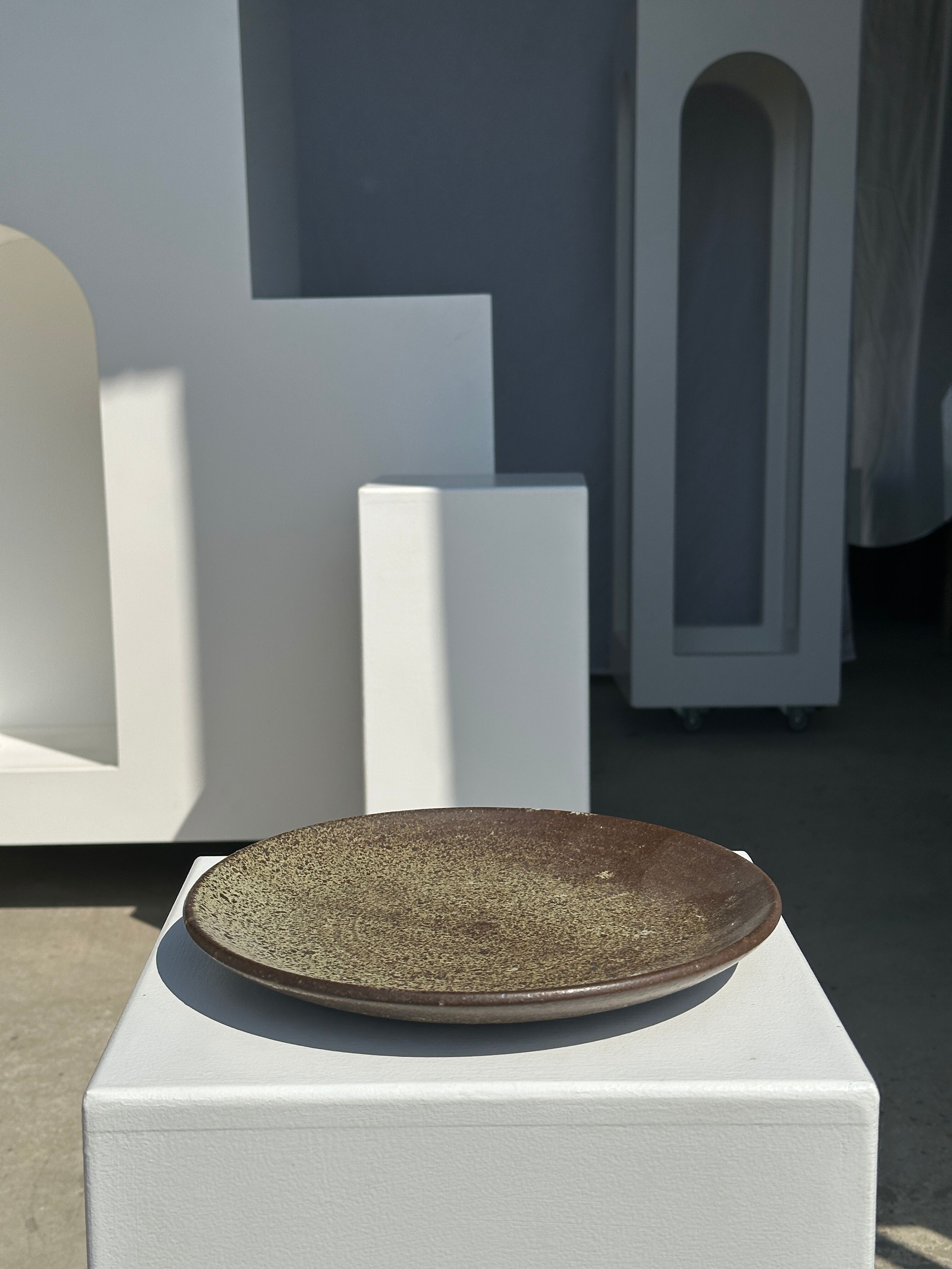 Indonesian green ceramic dish D:26.5