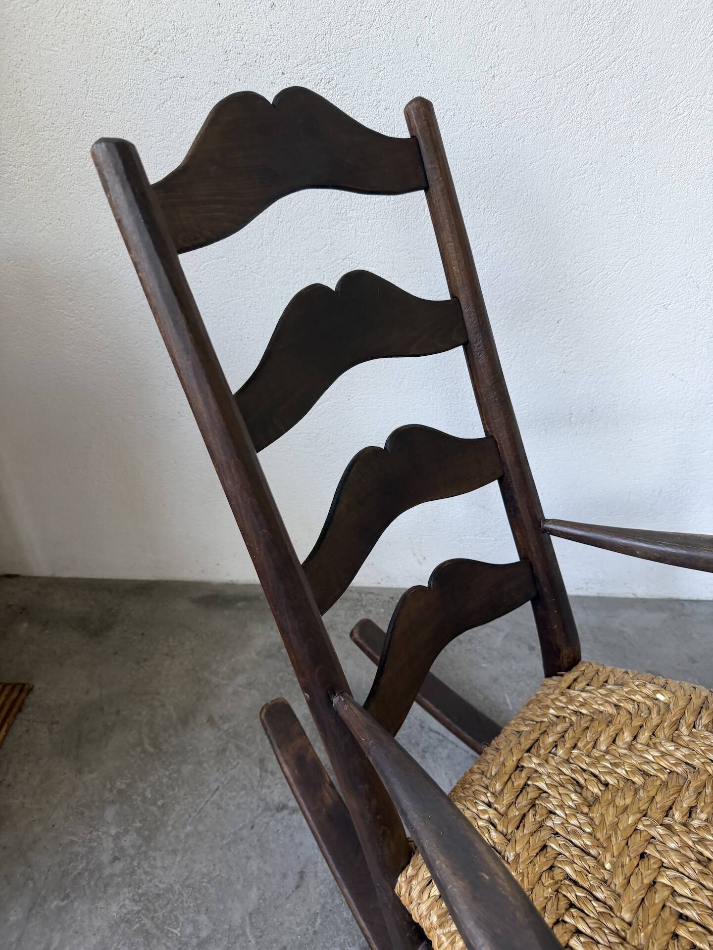 Rocking chair 1900 France cord