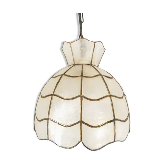 Mother-of-pearl and brass suspension