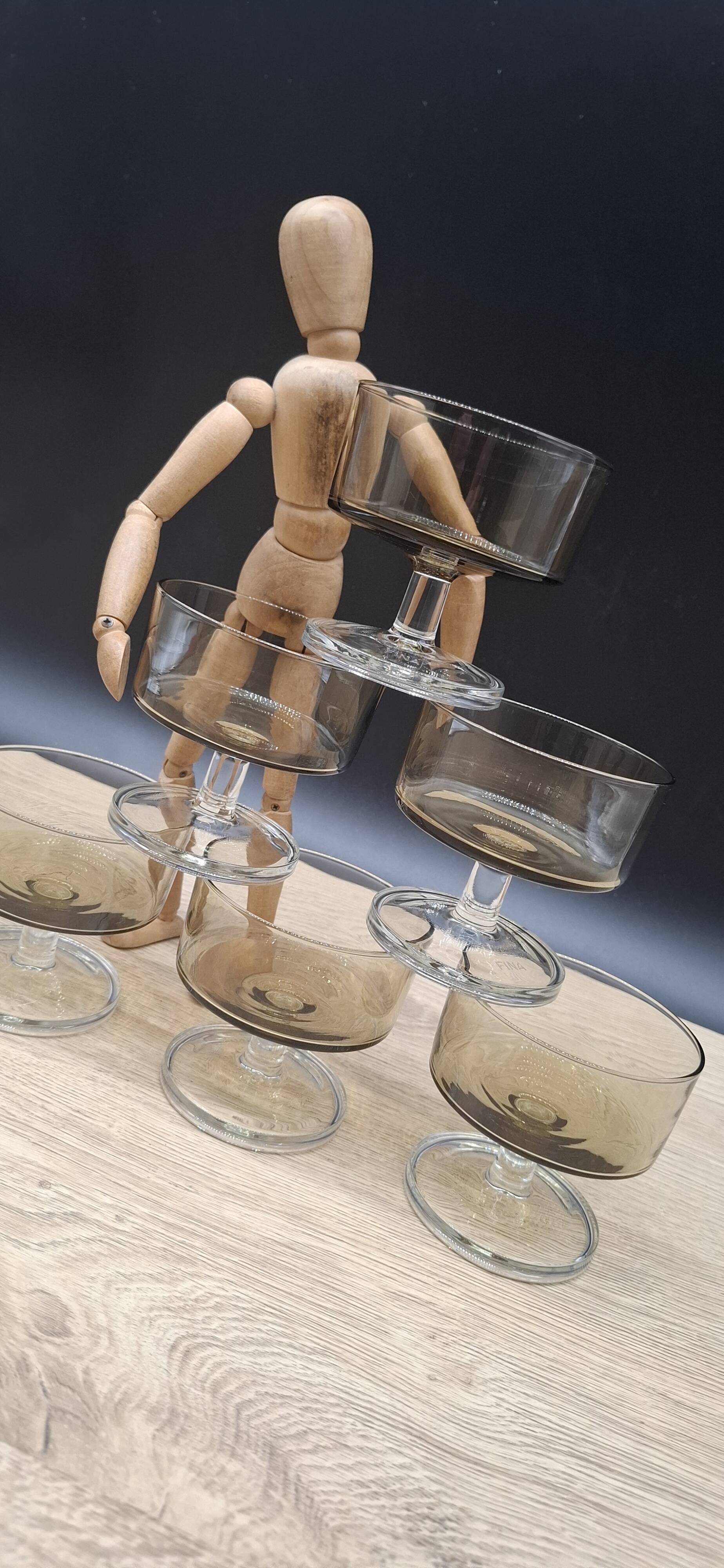 Set of 6 Cavalier Sweden Luminarc smoked champagne glasses