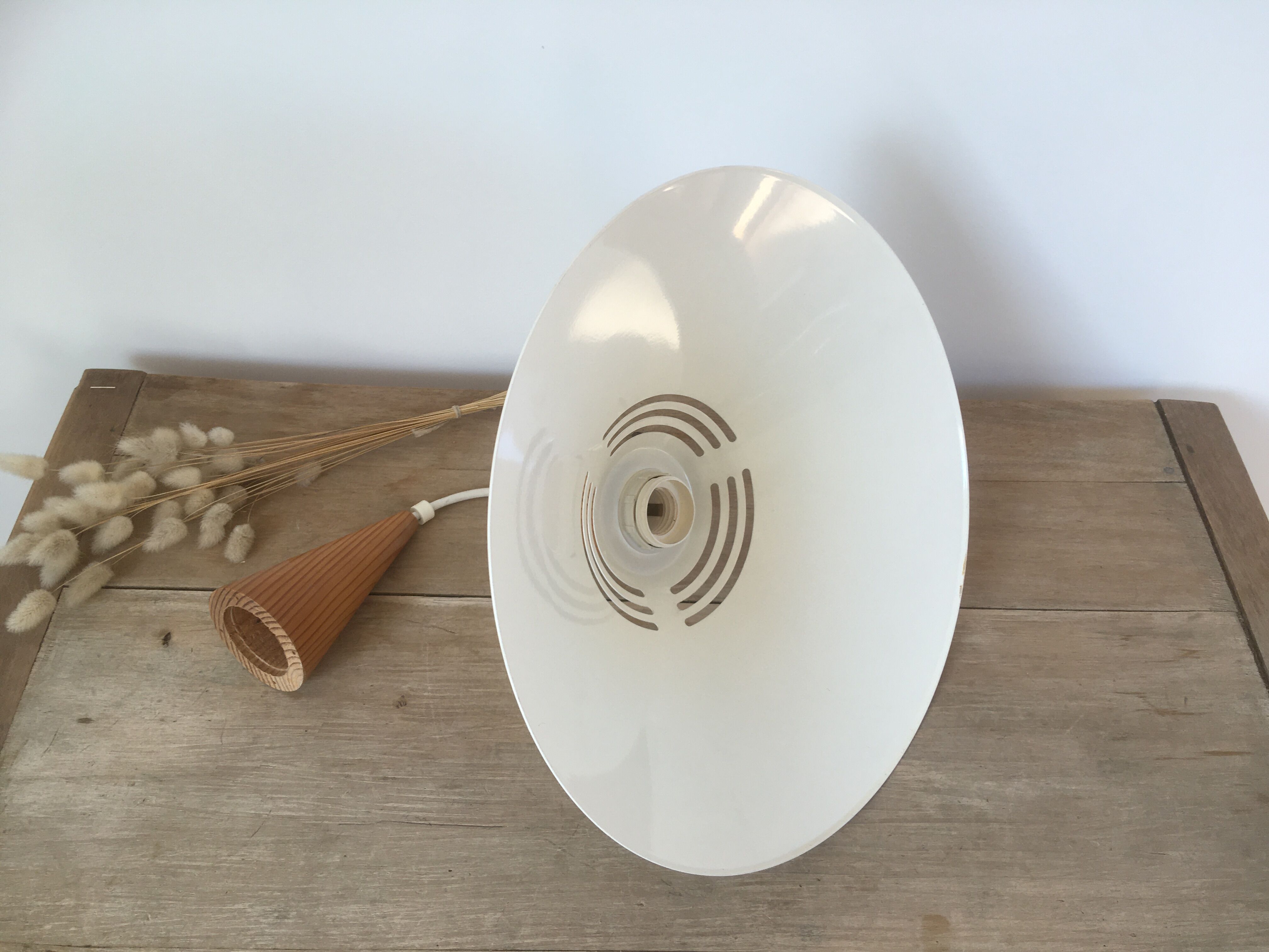 Scandinavian pendant lamp in teak and white metal 70s