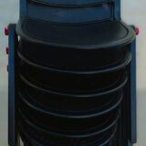 7 quality conference chairs in black metal, stackable and attachable