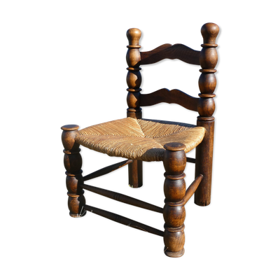 Chaise basse paillée tressée