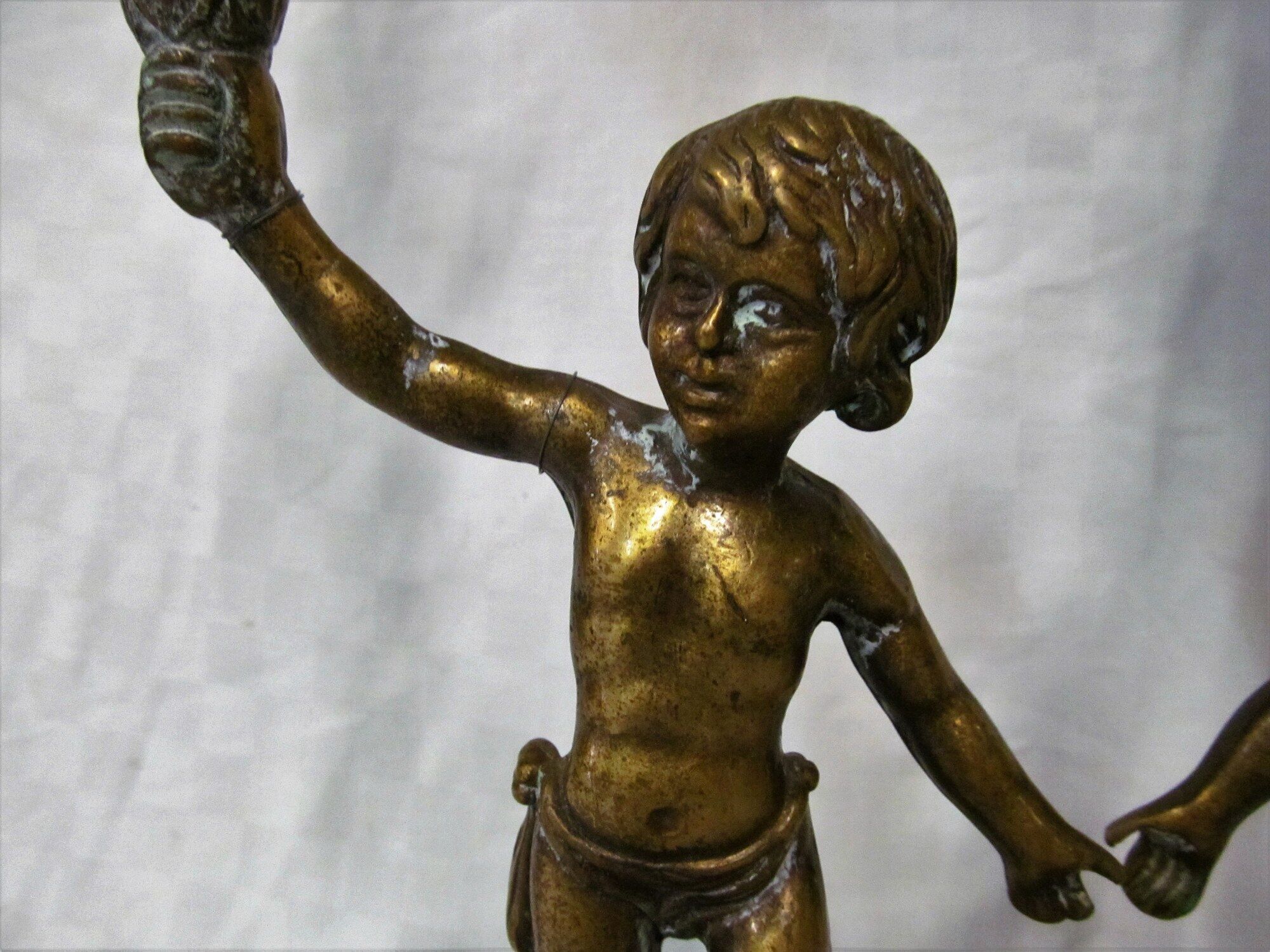 Paire de lampes en bronze
