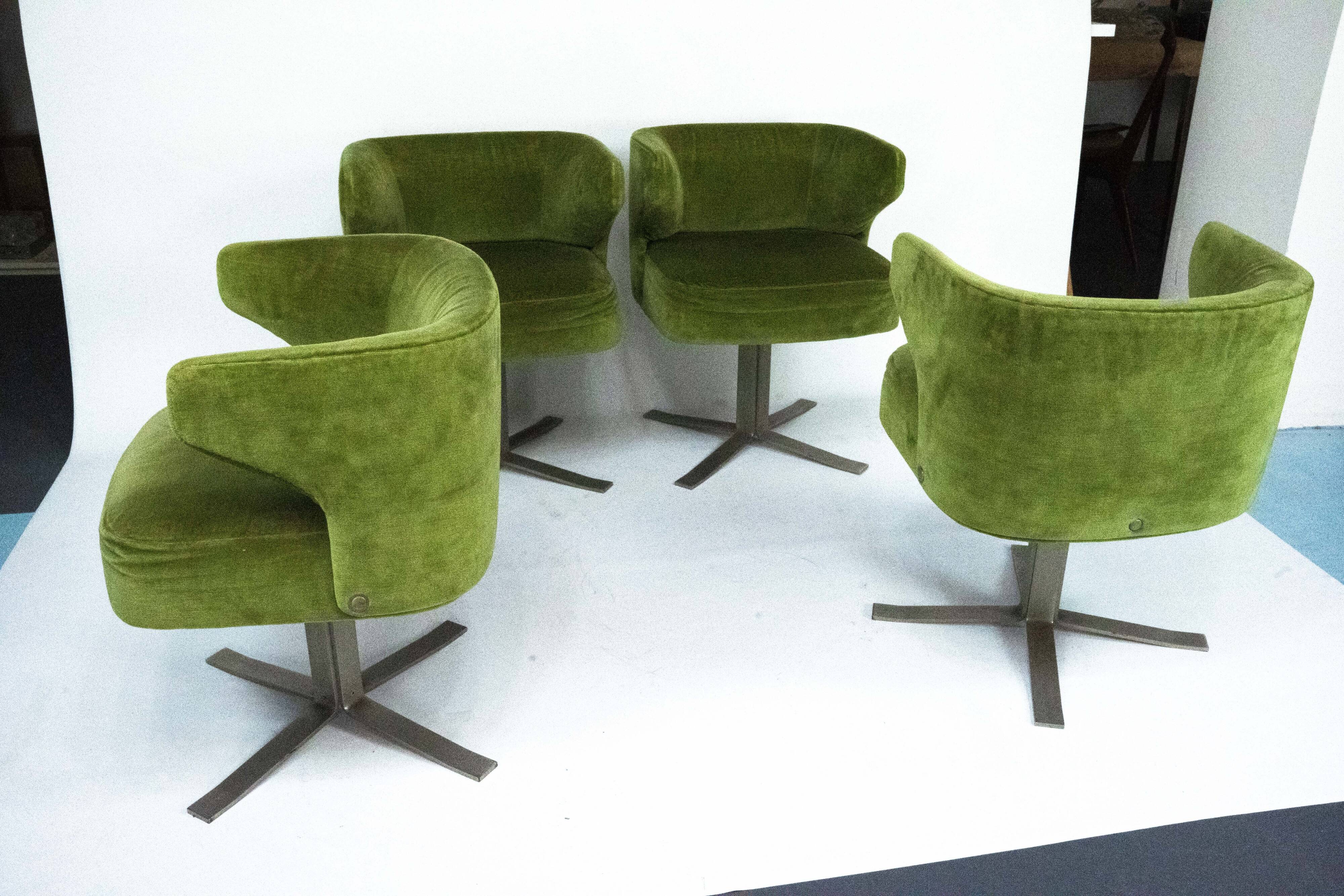 Set of four green Gianni Moscatelli Swivel Poney Chairs for Formanova, 70s