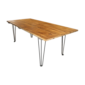 Eiffel feet table