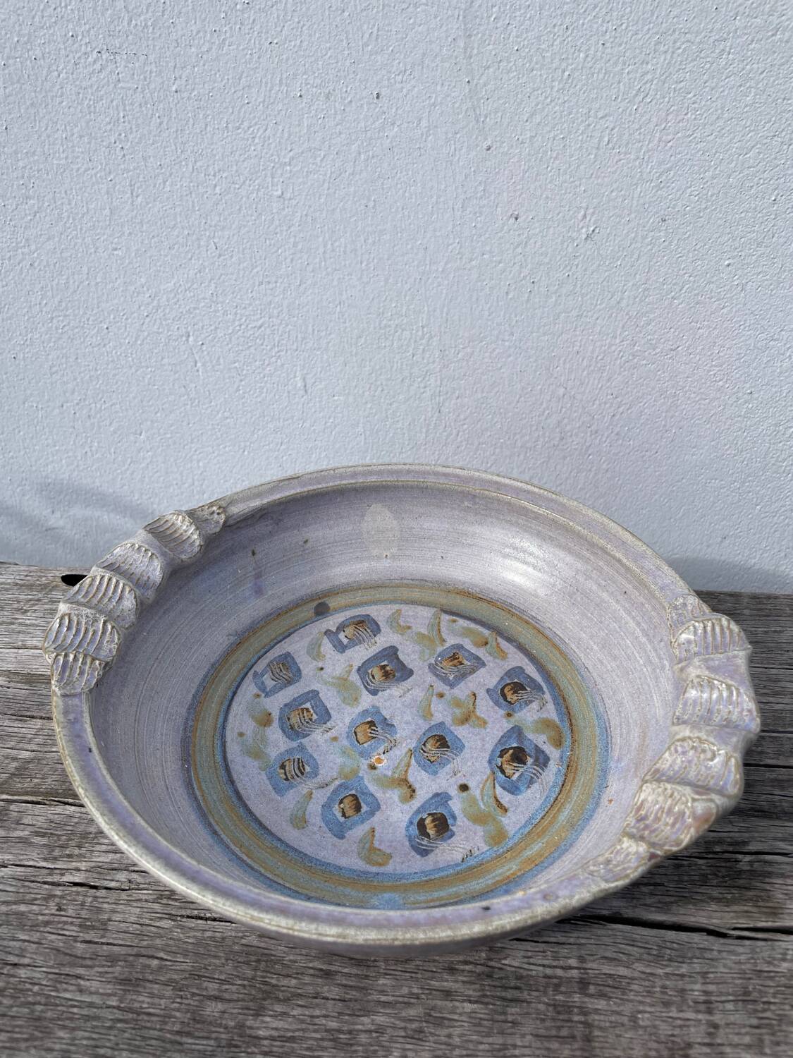 Ceramic pottery salad bowl